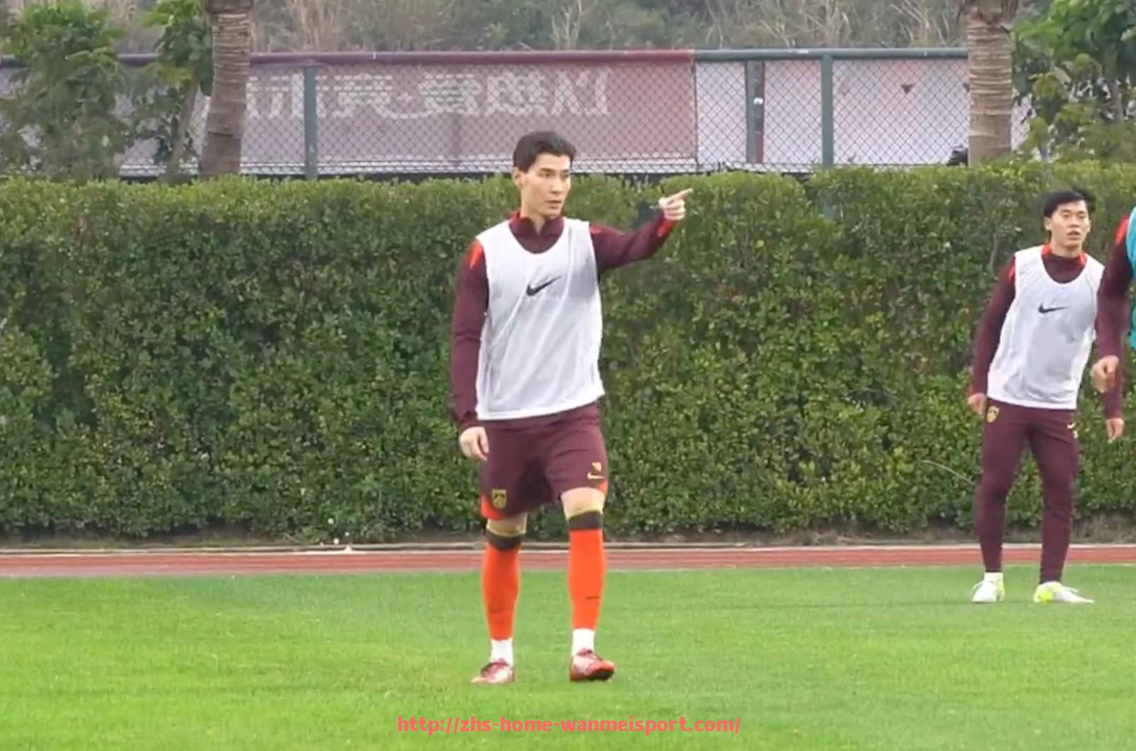 完美体育官方网站-世俱杯临场指挥解析，主教练与助教团队的战术调整策略分享